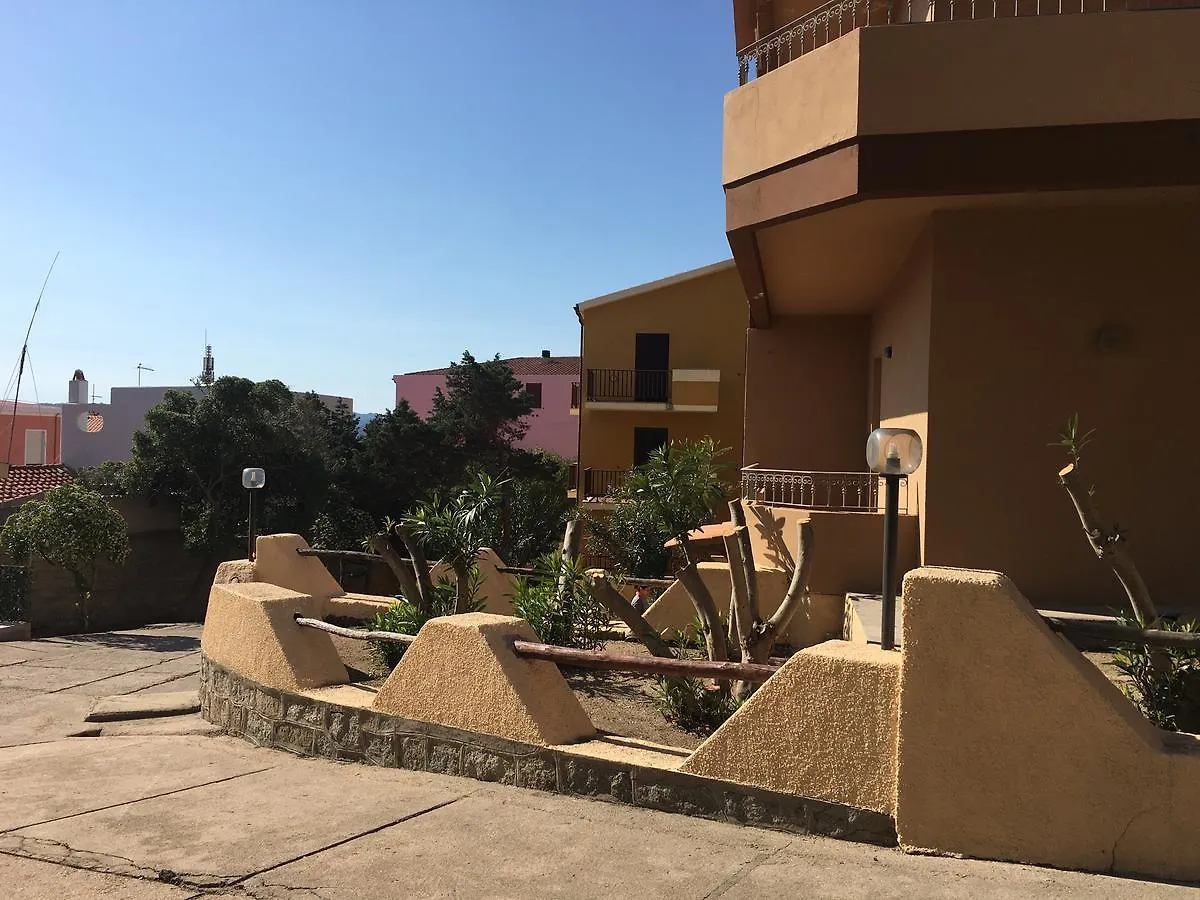 Santa Teresa Gallura Girasole: Seaside Penthouse with Panoramic Views Holiday home